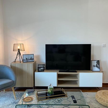 Galaxy Home Spacious&Renovated Apartment Atenas Exterior foto